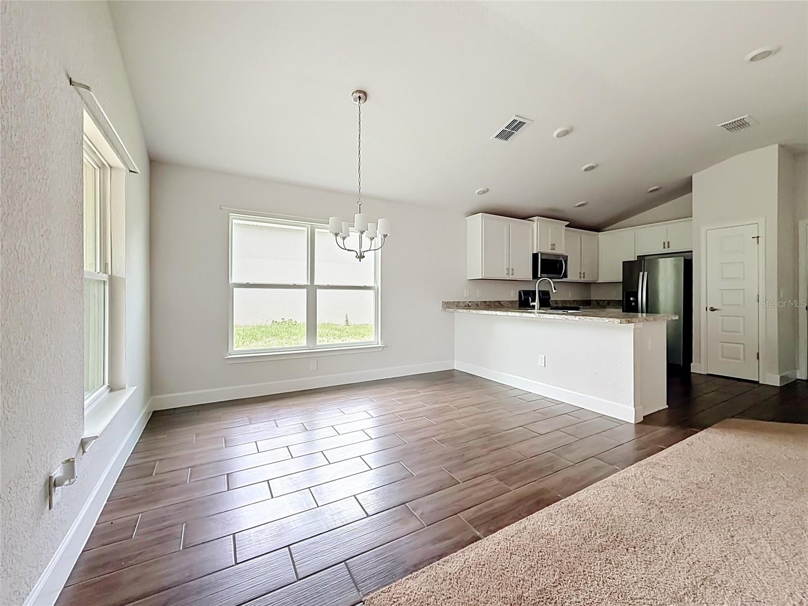 187 NW 45TH LOOP