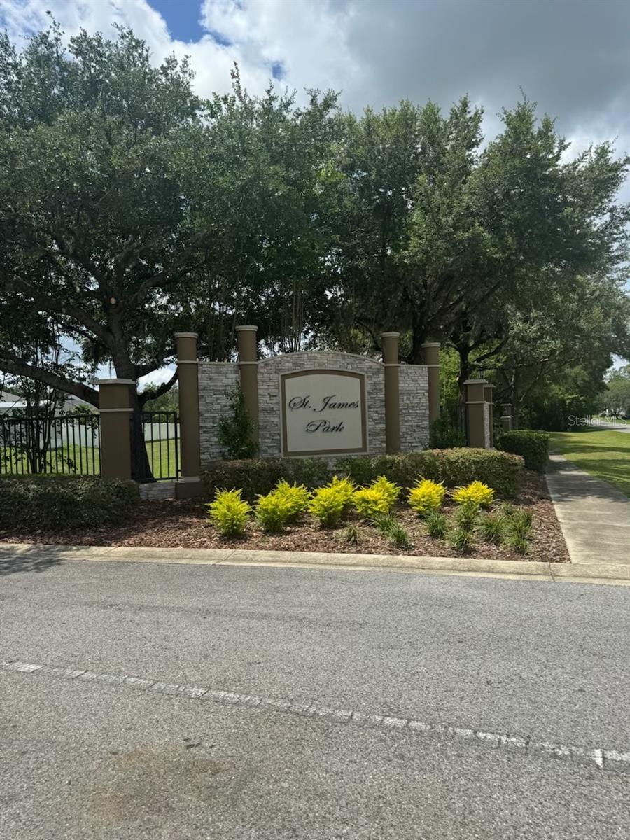 187 NW 45TH LOOP