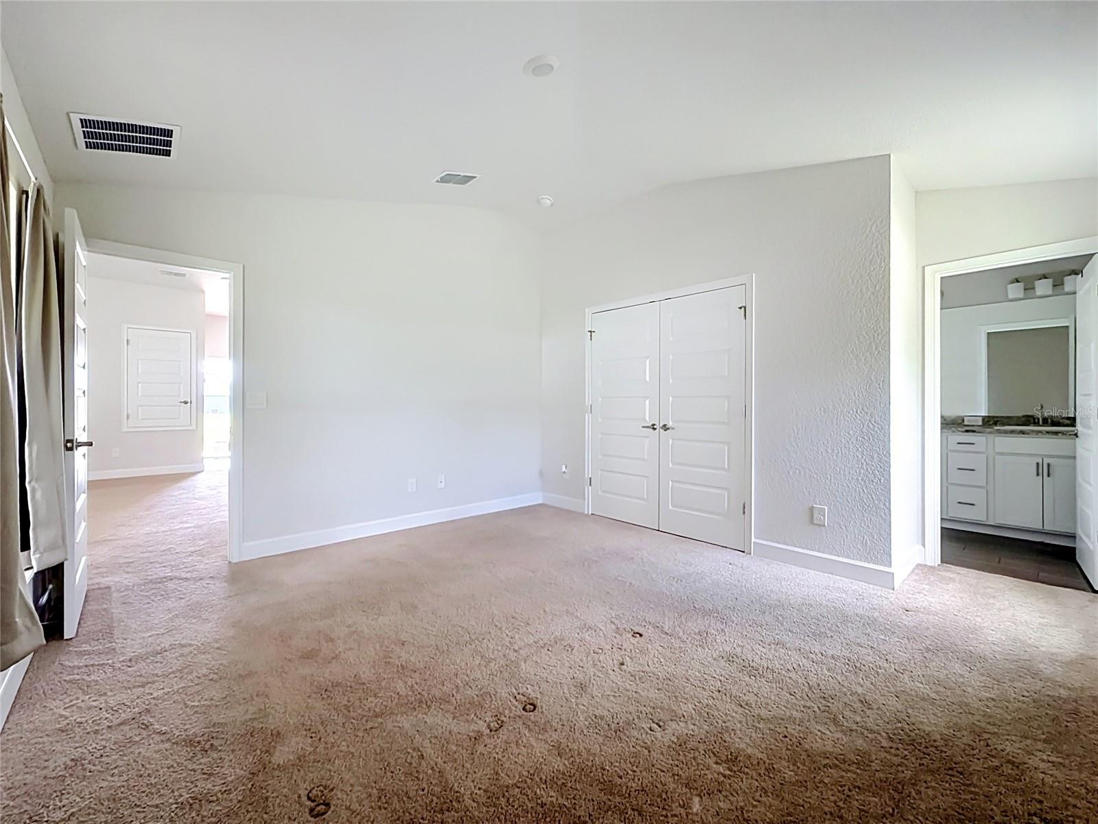 187 NW 45TH LOOP
