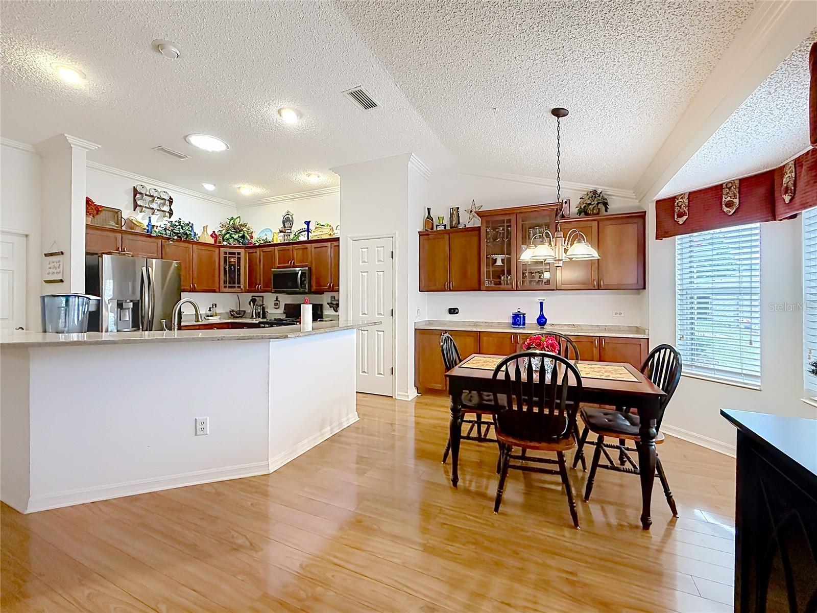 858 ASTOR WAY