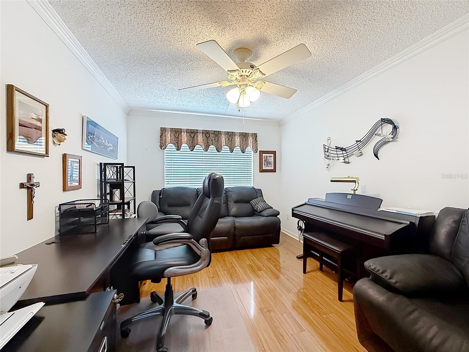 858 ASTOR WAY
