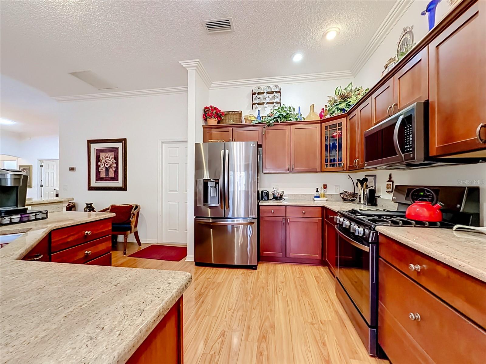 858 ASTOR WAY