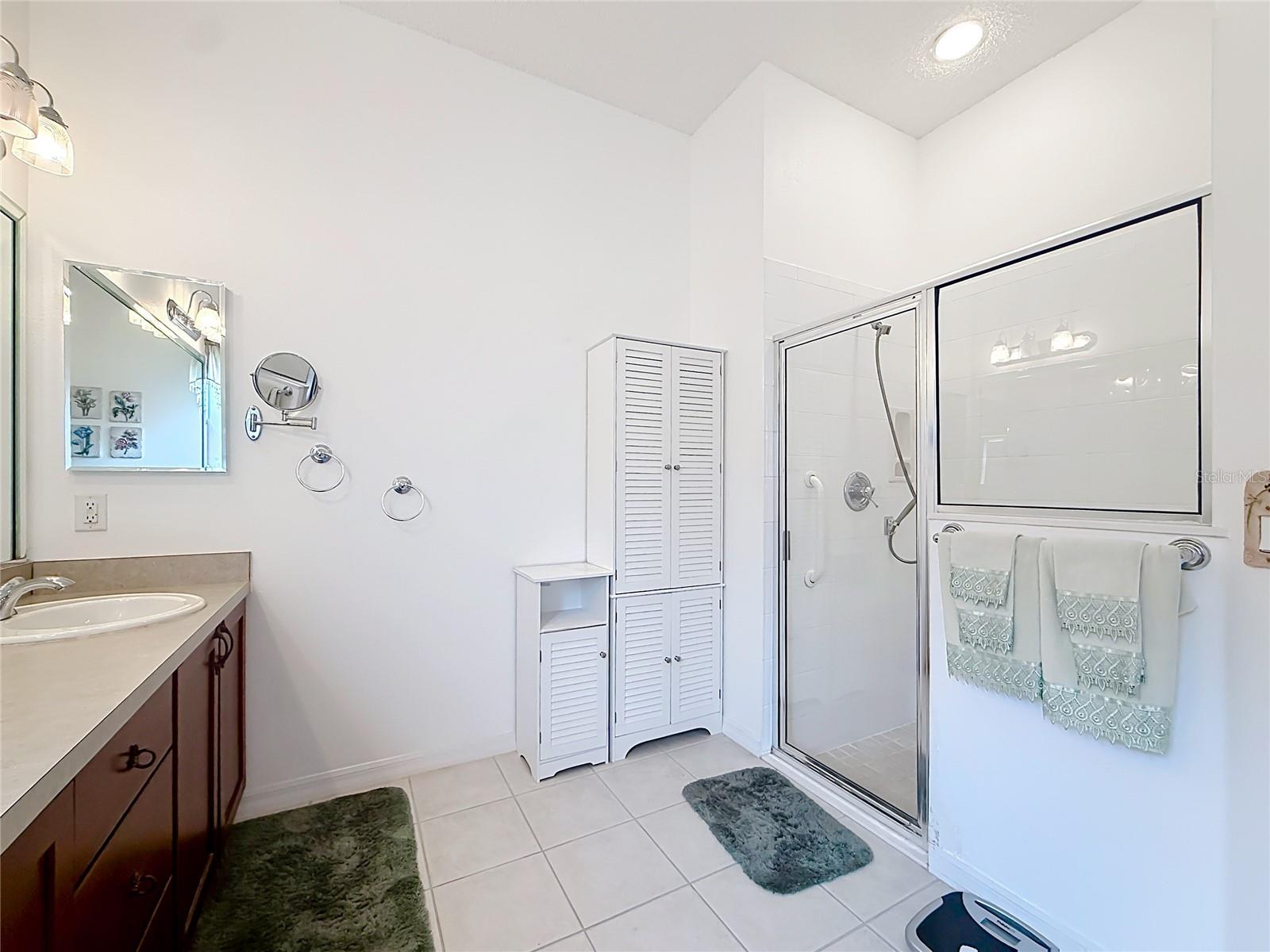 858 ASTOR WAY