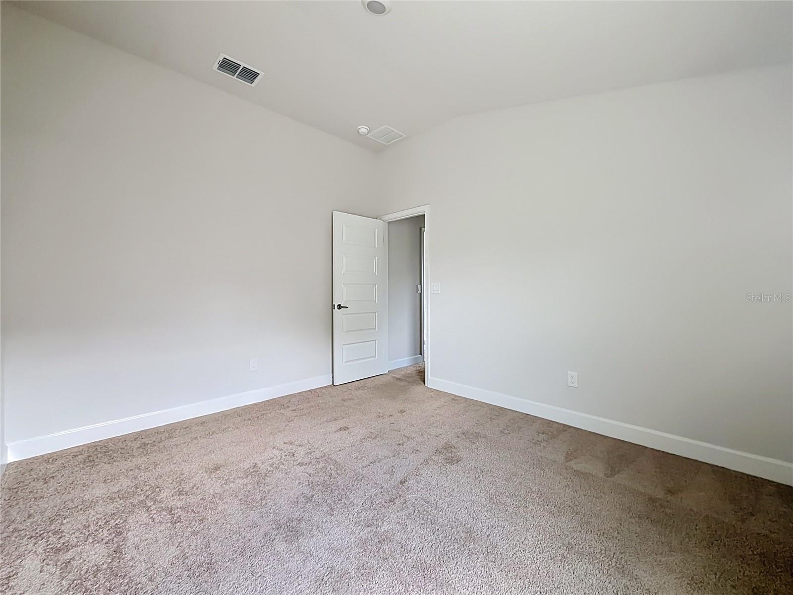 187 NW 45TH LOOP