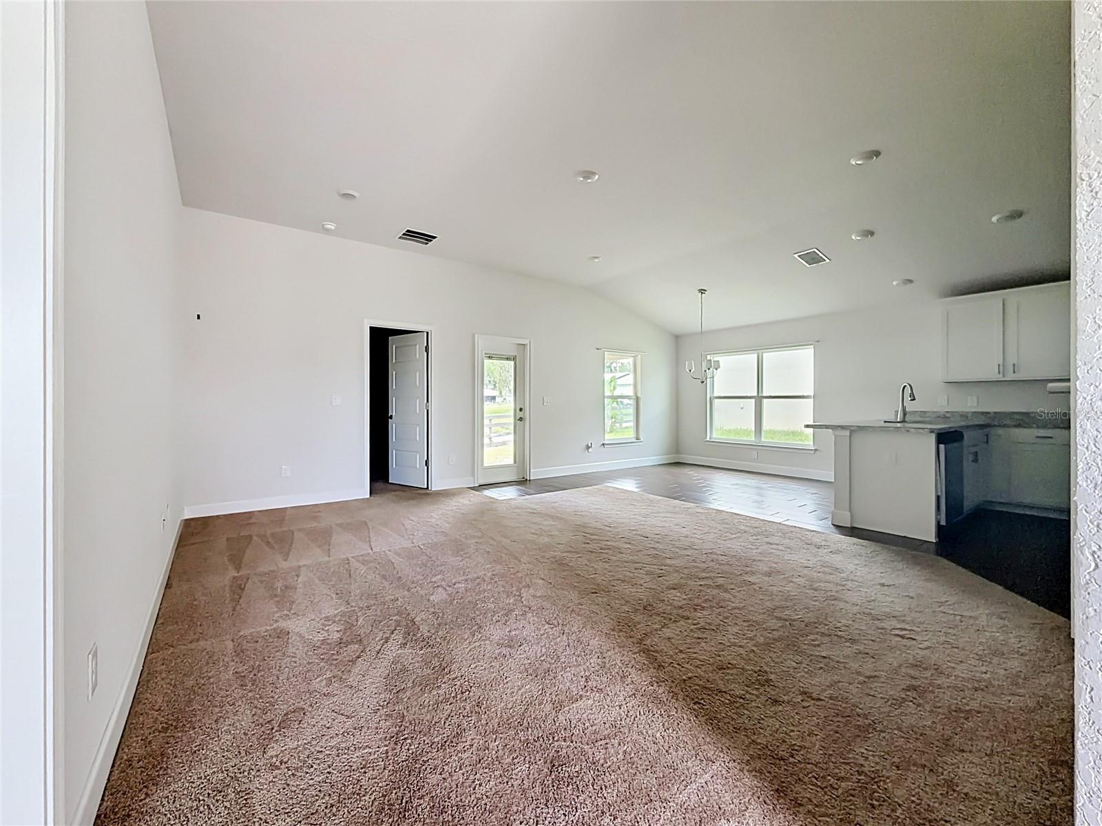 187 NW 45TH LOOP
