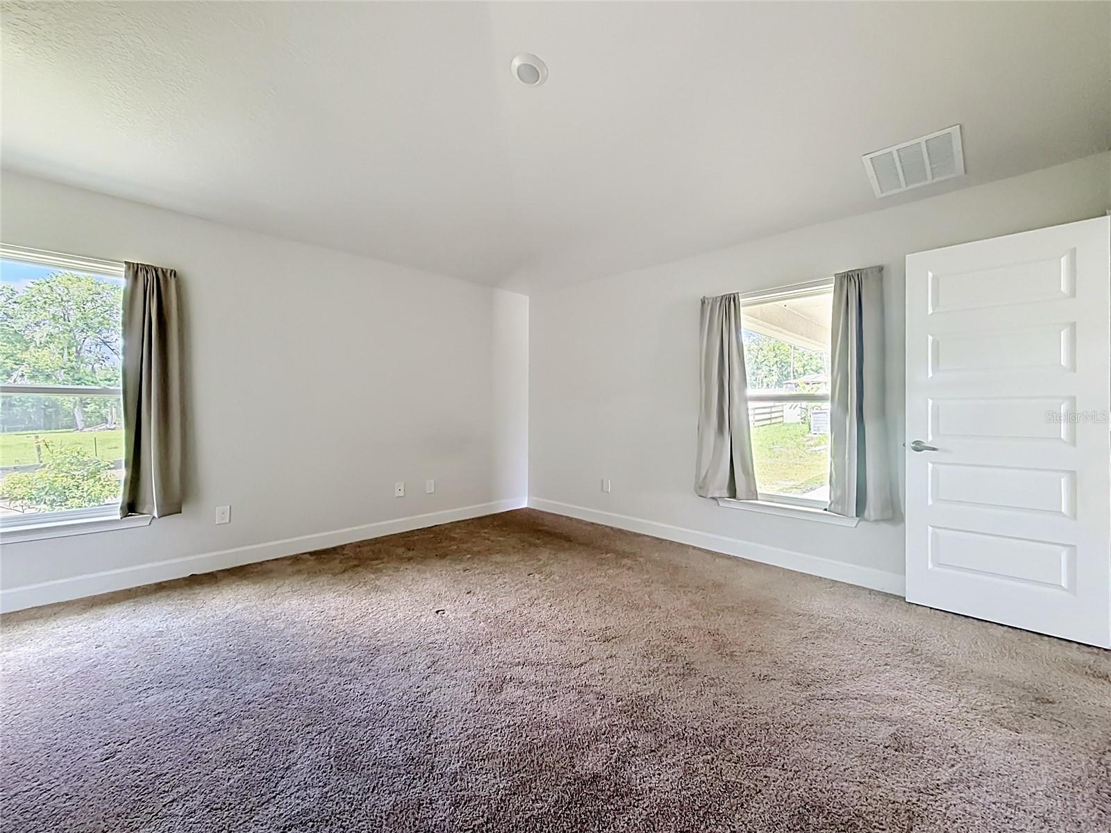 187 NW 45TH LOOP