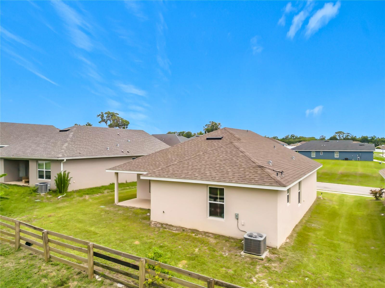 187 NW 45TH LOOP