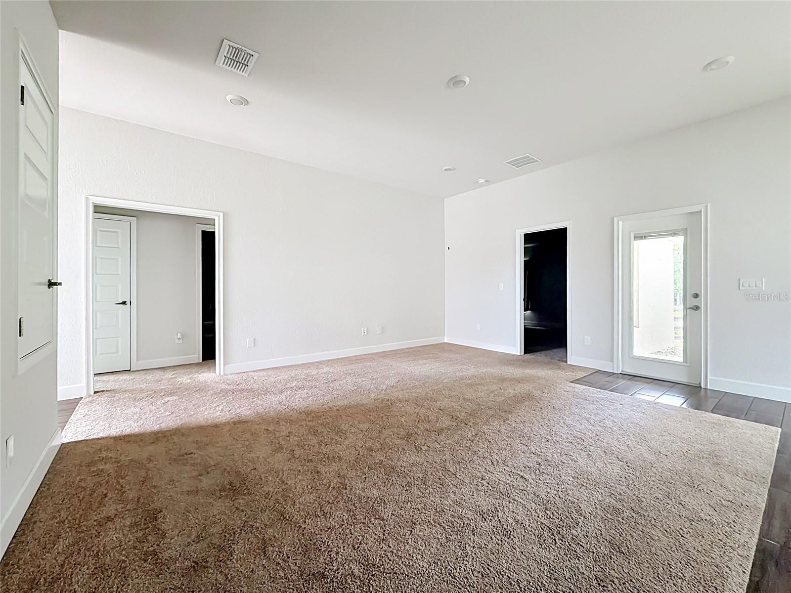187 NW 45TH LOOP