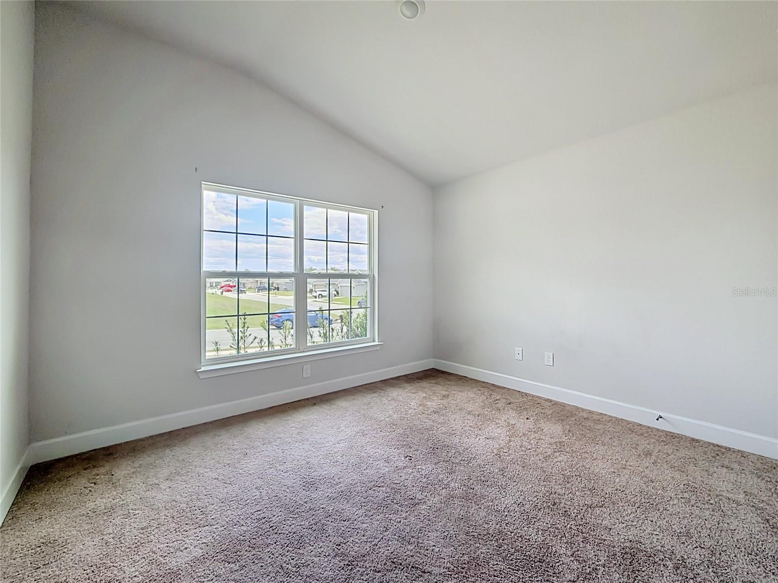 187 NW 45TH LOOP