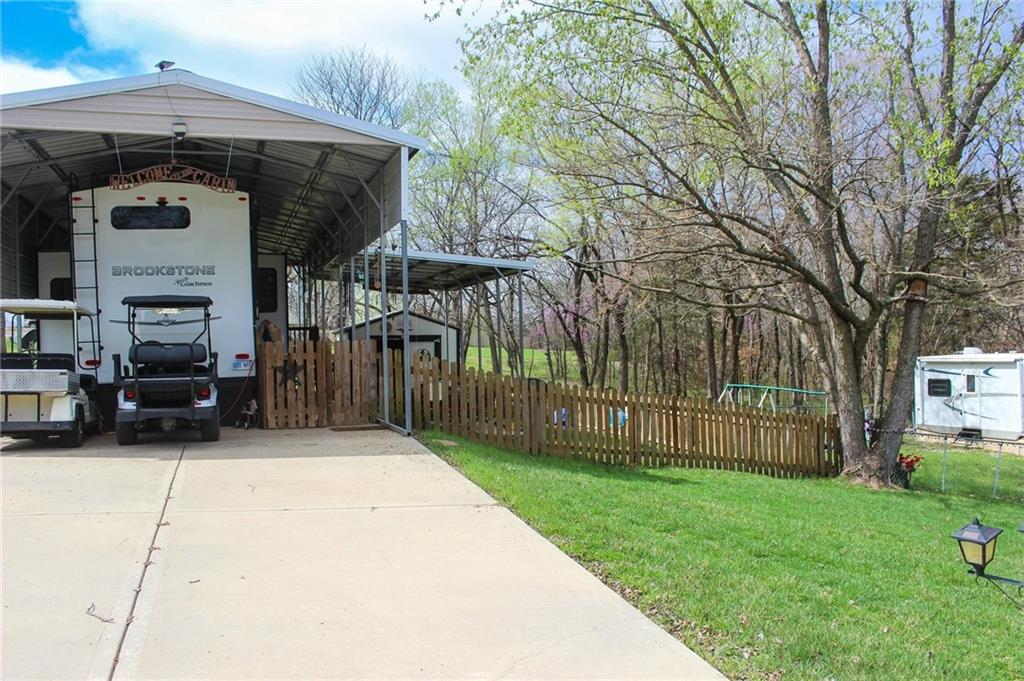 2 & 6 W Crestwood Circle