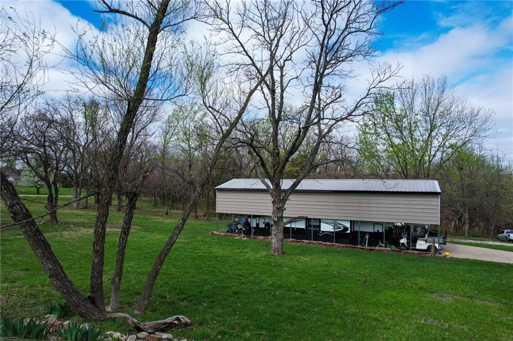 2 & 6 W Crestwood Circle