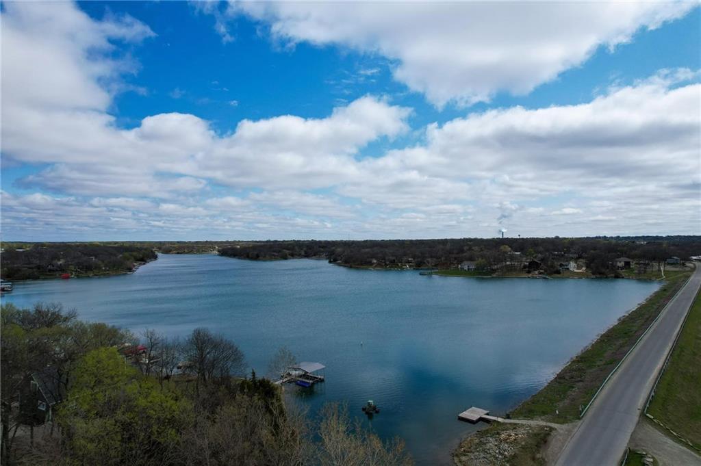 2 & 6 W Crestwood Circle