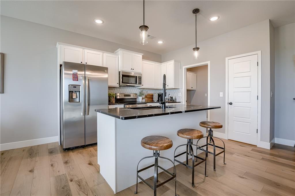 3323 N 109th Terrace