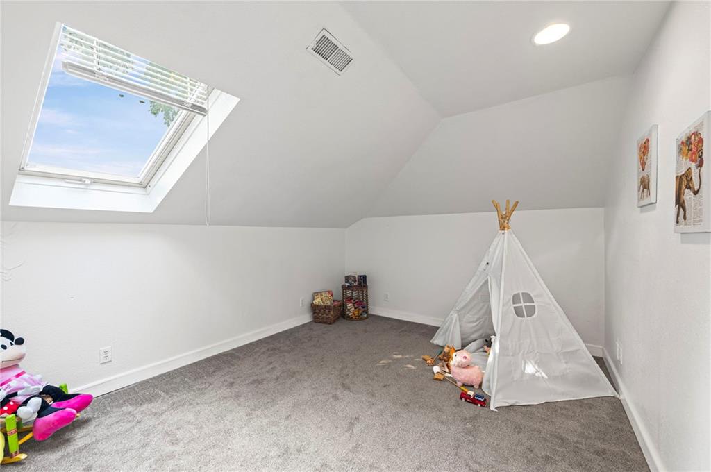 5407 Halsey Street
