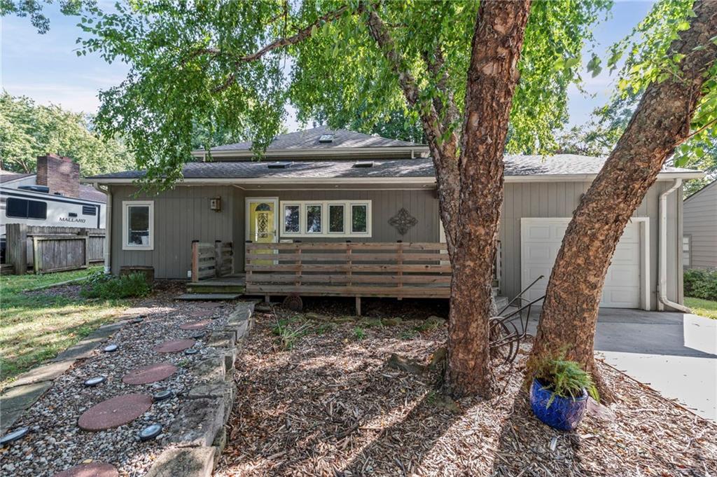5407 Halsey Street