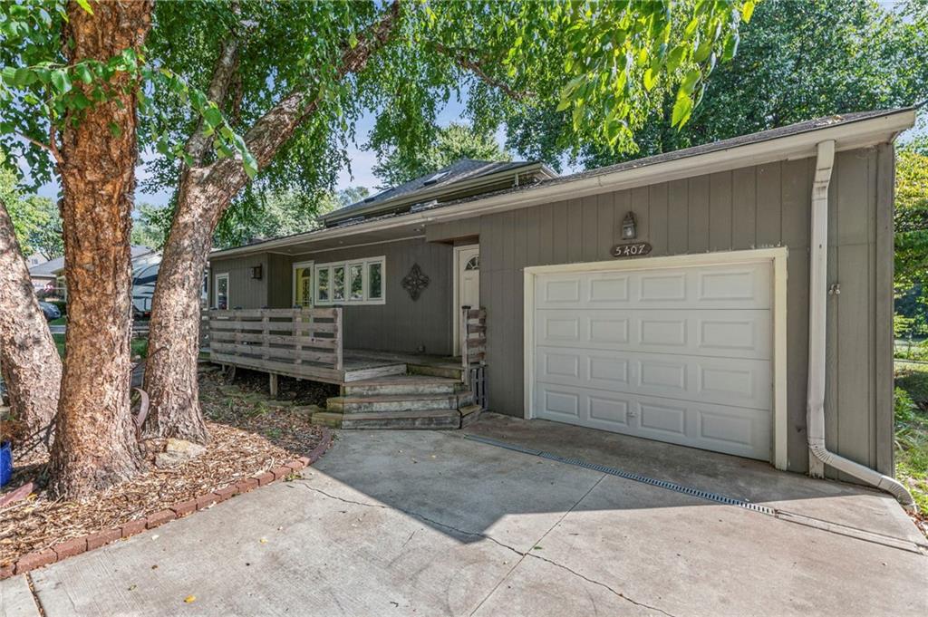 5407 Halsey Street