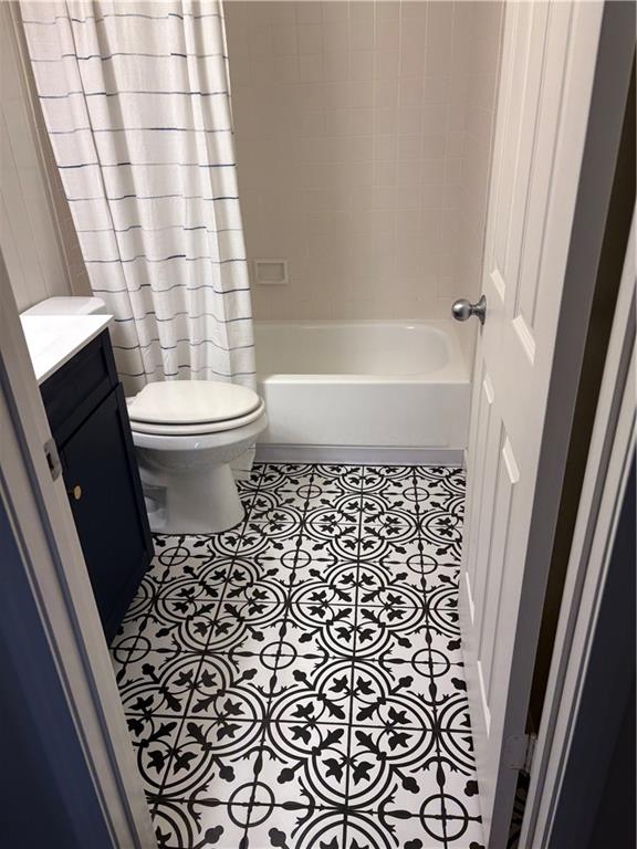 445 W 9th Street Unit: 202