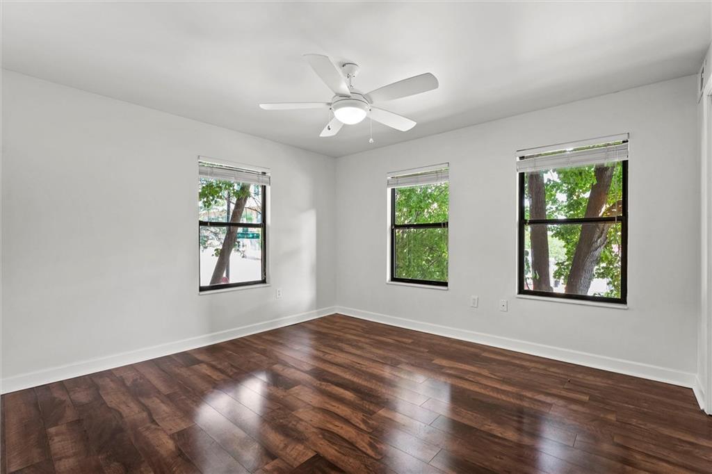 445 W 9th Street Unit: 202