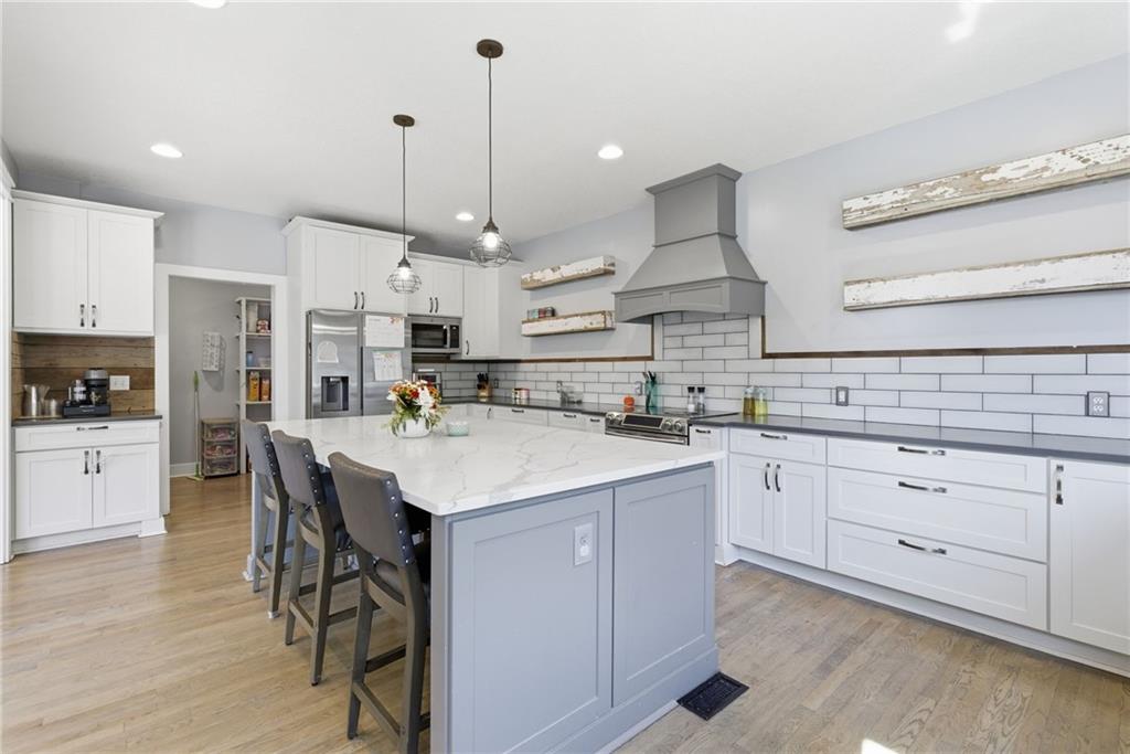 18637 W 97th Terrace