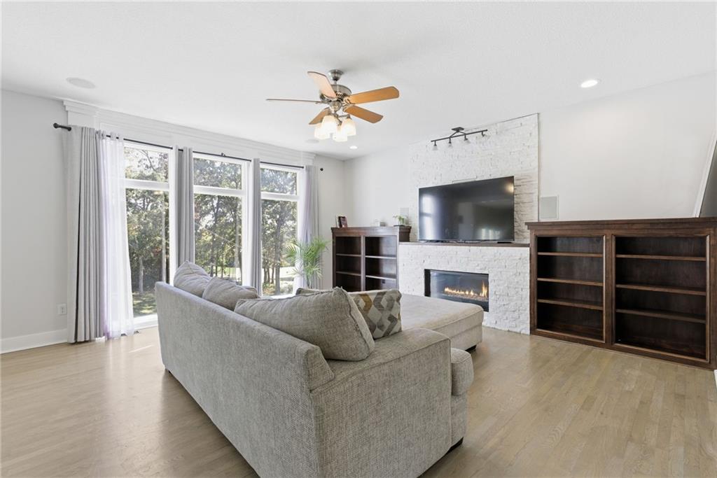 18637 W 97th Terrace