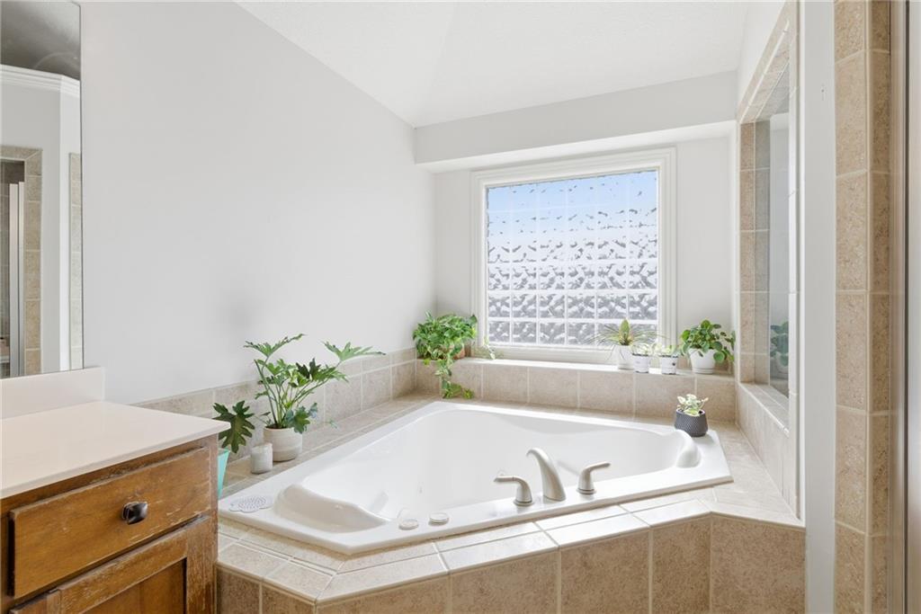 18637 W 97th Terrace