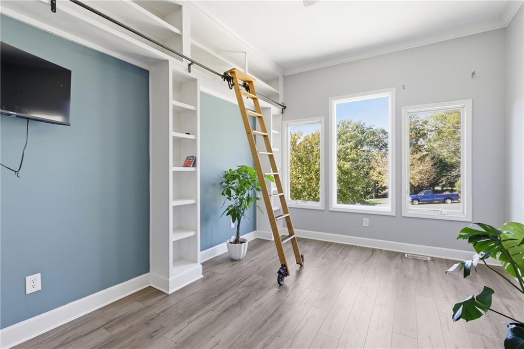 18637 W 97th Terrace