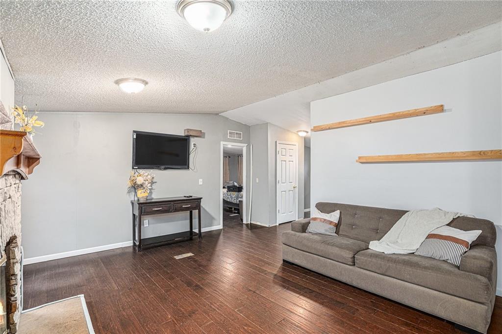 22030 W 178th Terrace