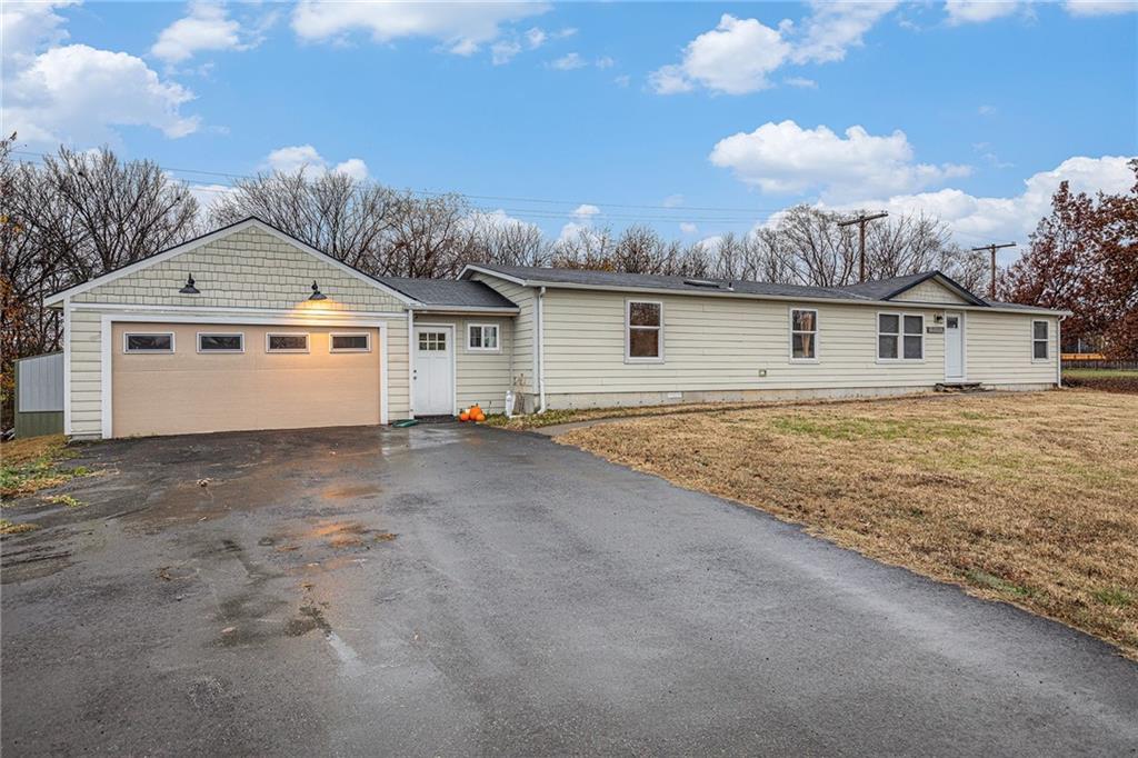 22030 W 178th Terrace