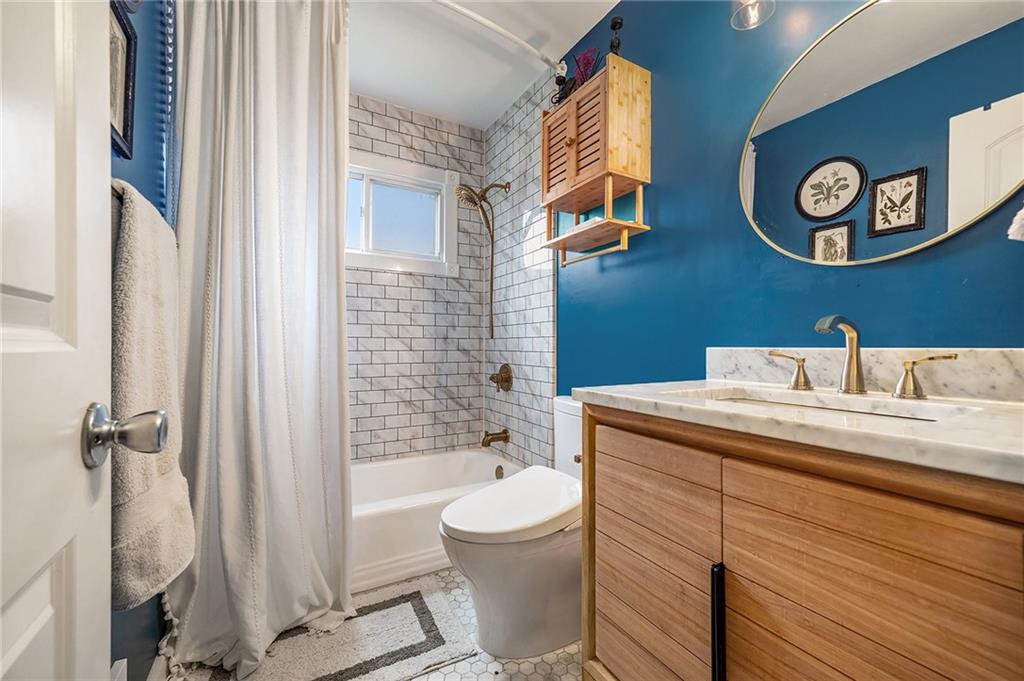 7402 NW Park Forest Lane