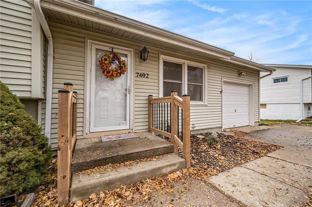 7402 NW Park Forest Lane