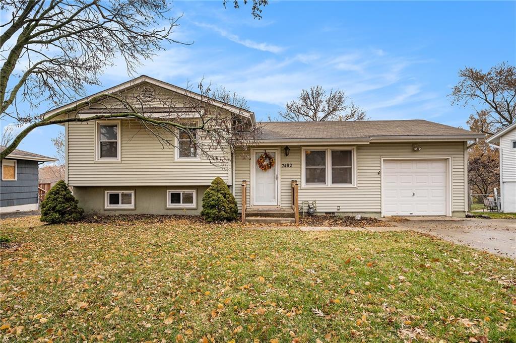 7402 NW Park Forest Lane