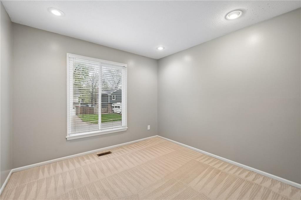 15909 W 149th Street