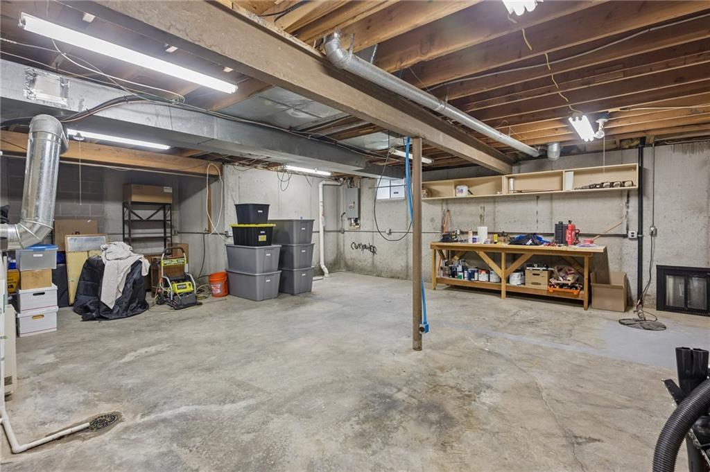 15909 W 149th Street