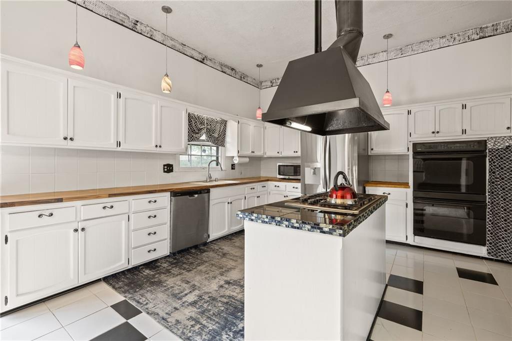 9714 Shepherds Drive