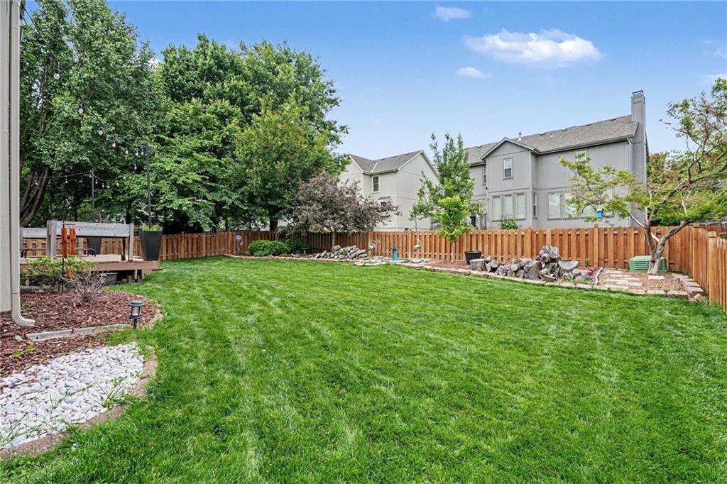 8616 W 127TH Place