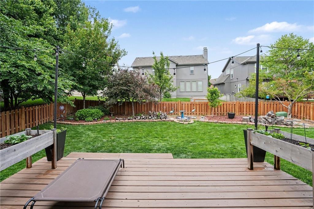 8616 W 127TH Place