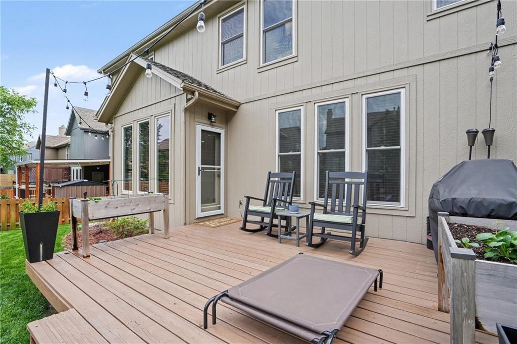8616 W 127TH Place