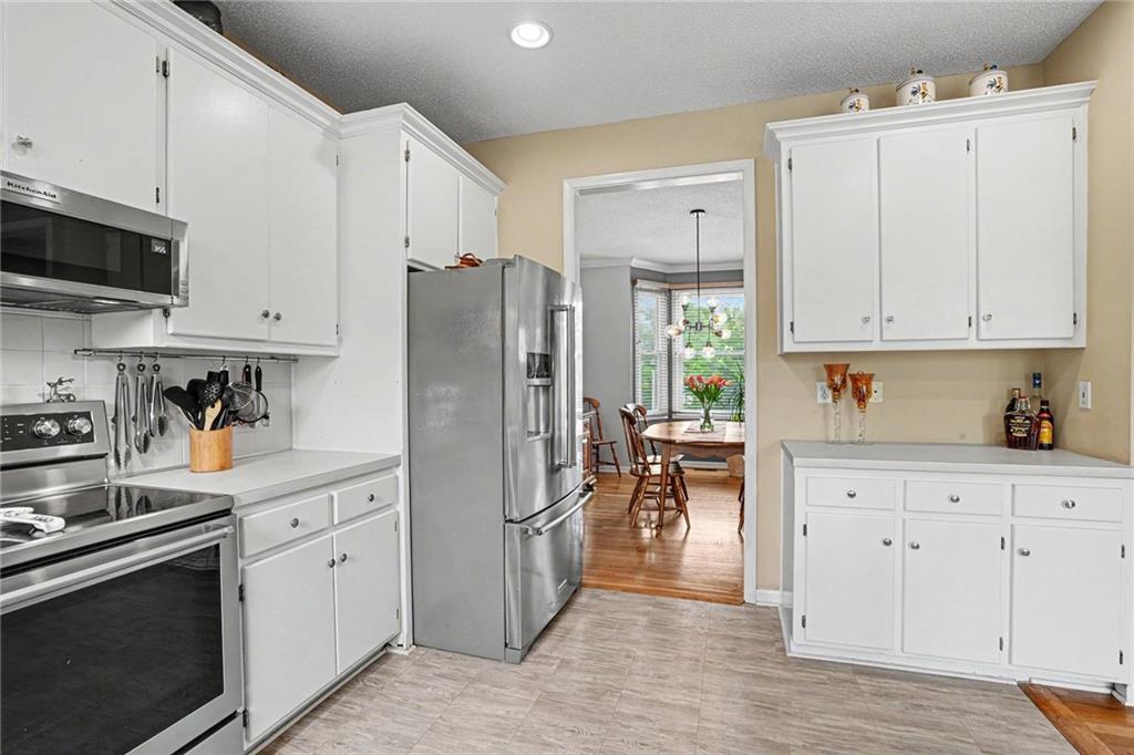 8616 W 127TH Place