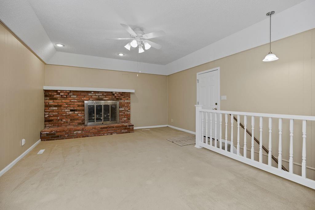 8705 W 94th Street