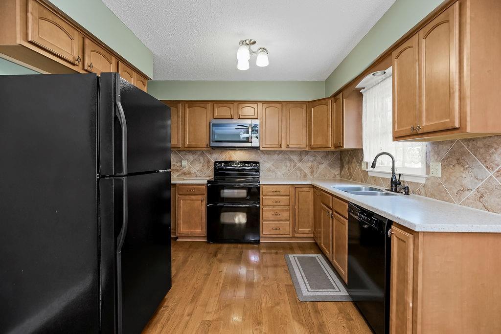 8705 W 94th Street
