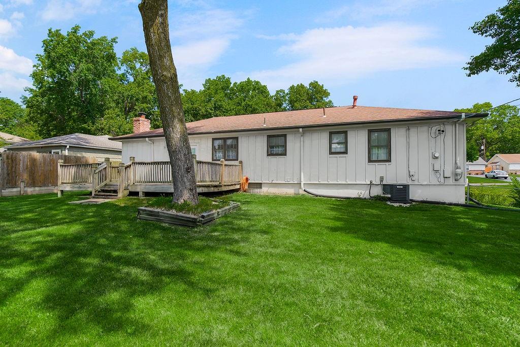 8705 W 94th Street