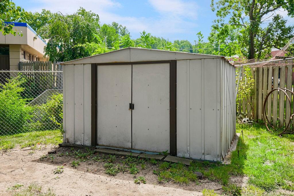 8705 W 94th Street