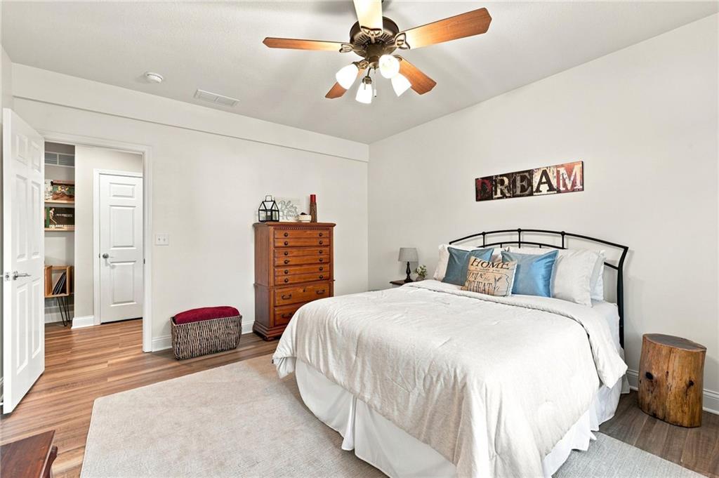 10948 S Cottage Court