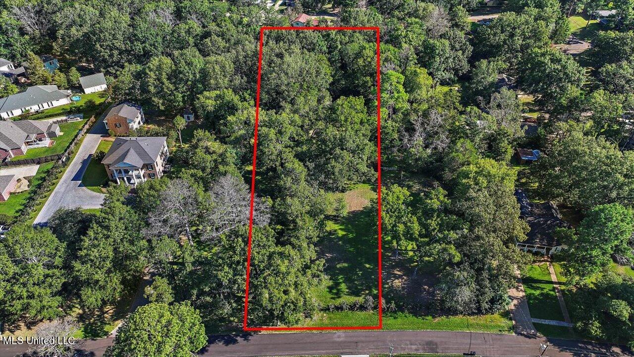 001 Oakwood Drive
