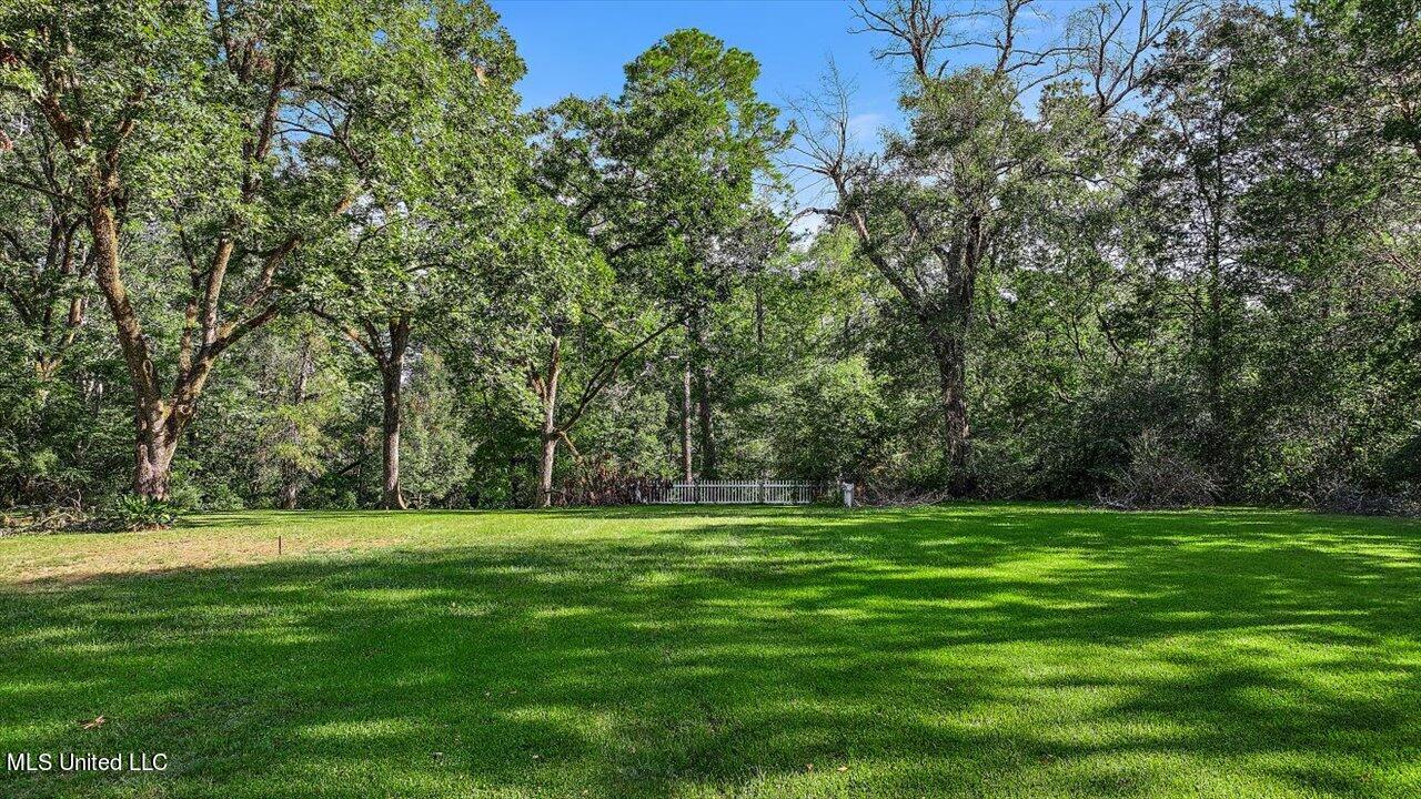001 Oakwood Drive
