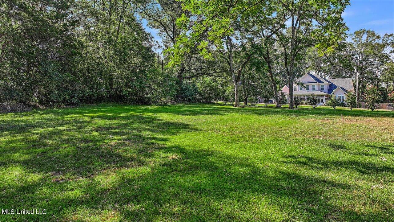 001 Oakwood Drive