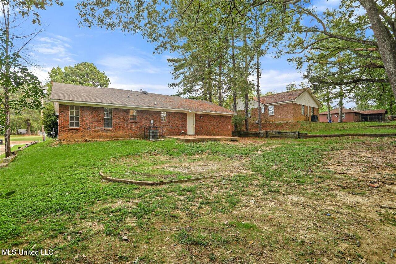 1207 Cherry Stone Circle