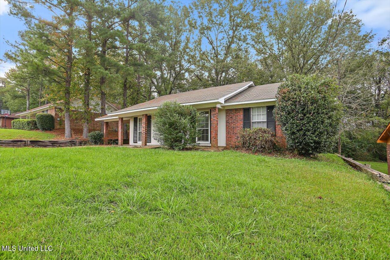 1207 Cherry Stone Circle