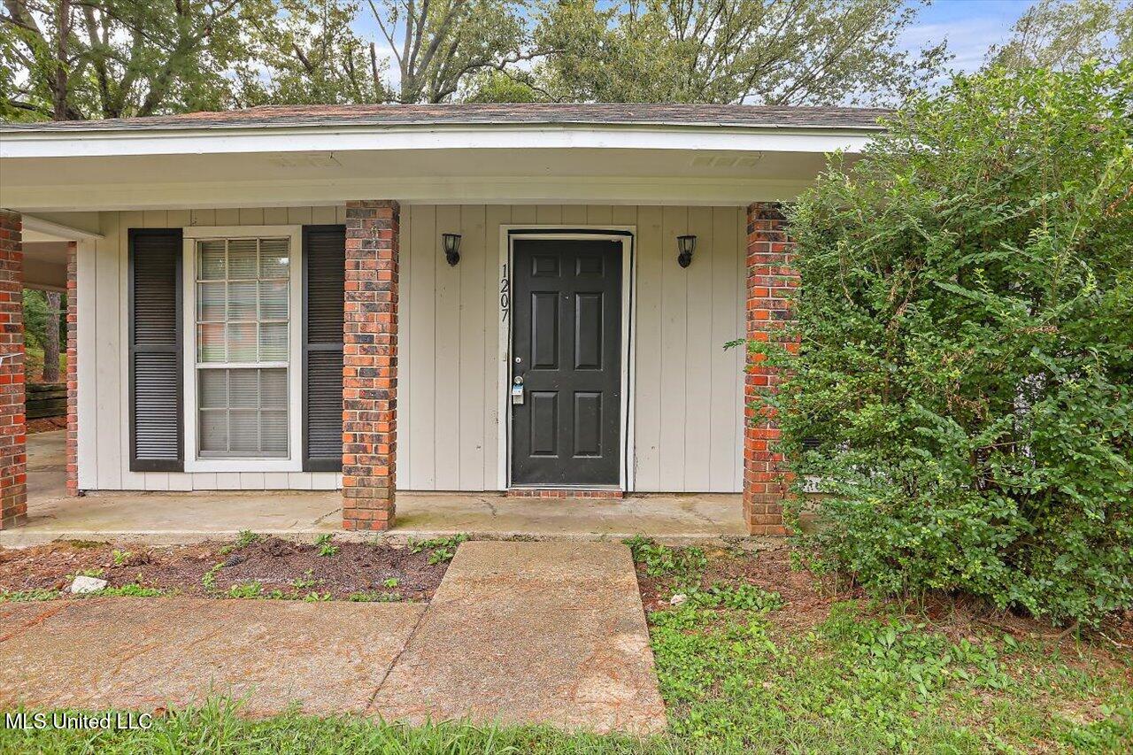 1207 Cherry Stone Circle