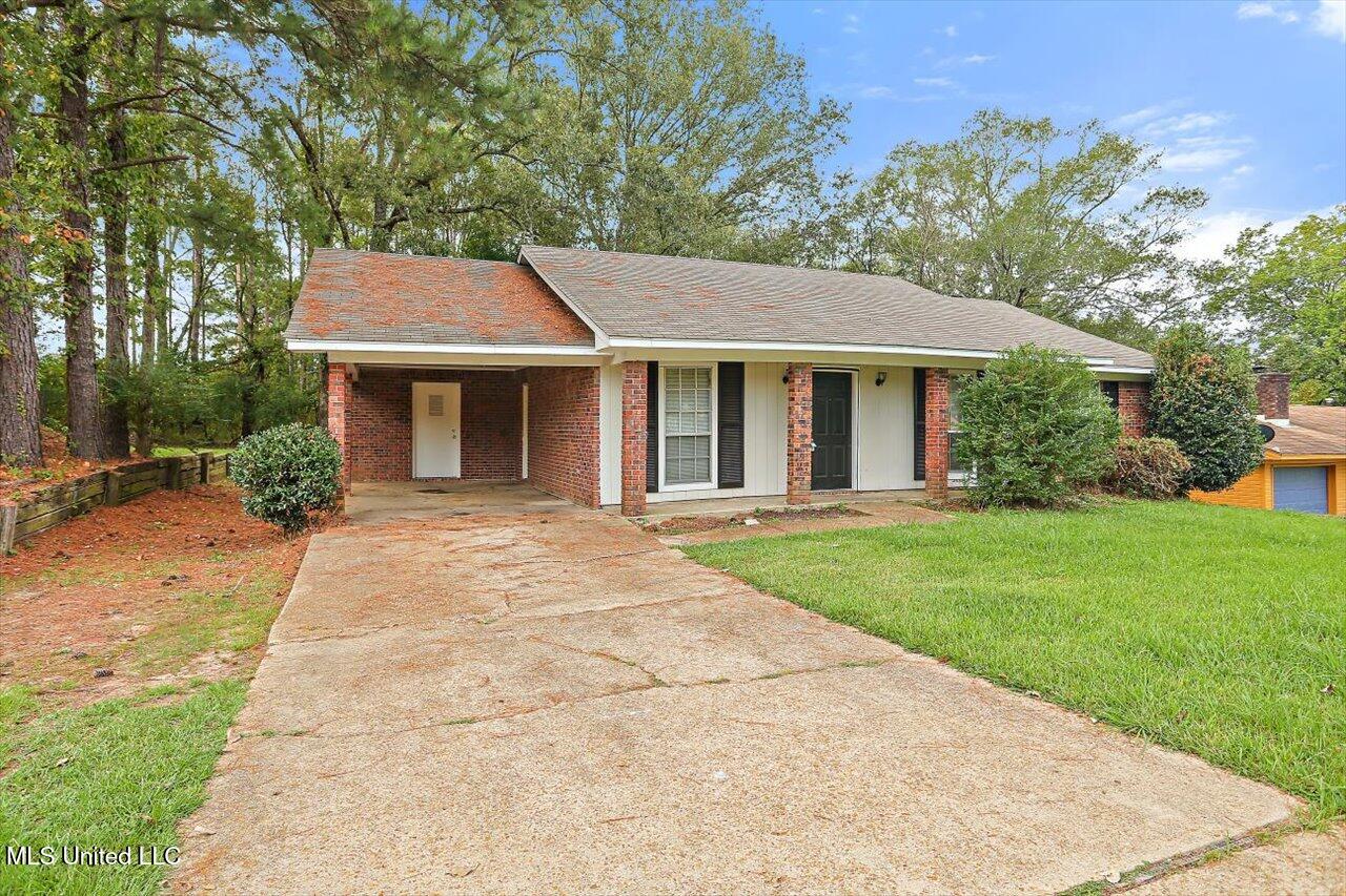 1207 Cherry Stone Circle